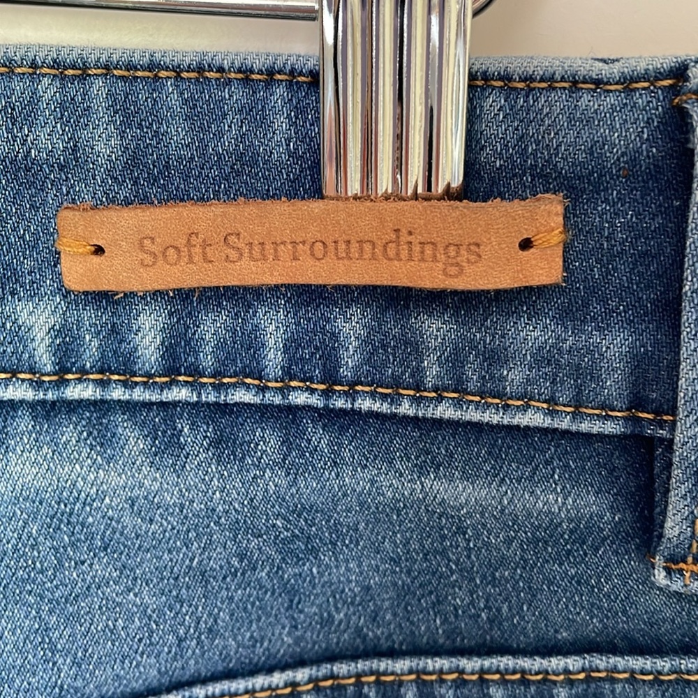 Soft Surroundings Women’s Denim Pull On Bermuda Shorts Medium - Picture 5 of 7